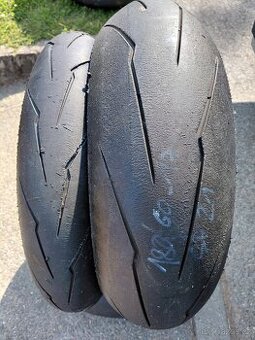 Pneumatiky. Krásná sada Pirelli SC 120 a 180