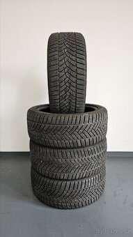 Zimní pneumatiky 235/45/18, Goodyear, DOT2722