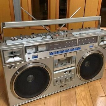 Dobrý den prodám JVC Victor RC M70, vše funkční důvod prodej