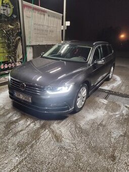 W PASSAT B8 combi 2,0 tdi 110kw R-Line r.v. 2019