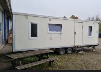 Obytný přívěs karavan