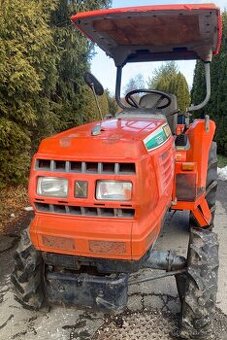 Traktor Hinomoto, malotraktor typ NX221, 4x4