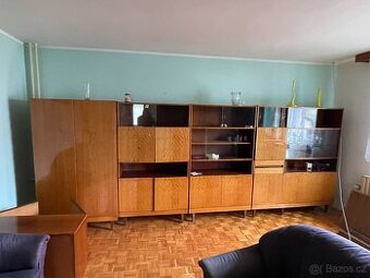 Starý nábytek - Skříně, gauče, stojan na televizi, židle