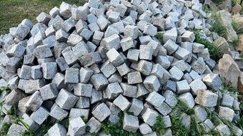 Žulové dlažební kostky