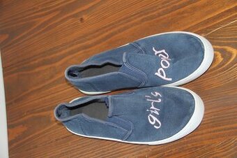 Dívčí boty vel. 34