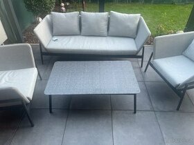 Zahradní stůl- nový