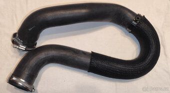 Hadice plnícího vzduchu Citroen Jumpy Peug Expert 9806788380