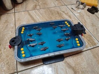 Stolní hra námořní bitva lodní bitva střílení kuličky