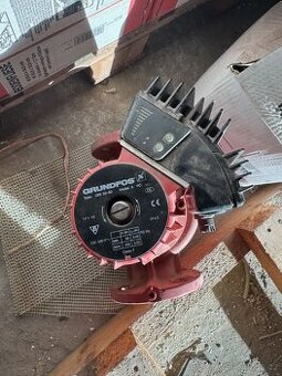 PRODÁM - oběhové čerpadlo GRUNDFOS