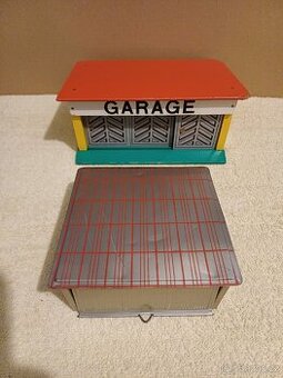 Staré hračky. Kdn. Tofa.