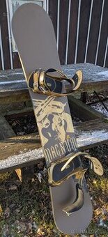 Prodám pánský snowboardový set NITRO Magnum 165, vázání,boty