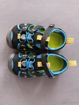 Sandály Keen vel. 25/26