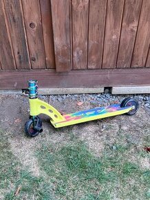 freestile koloběžka bez řídítek