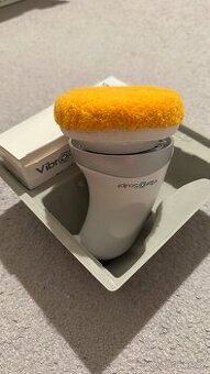 Masážní přistroj