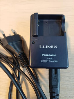 Nabíječka na foťák Panasonic Lumix