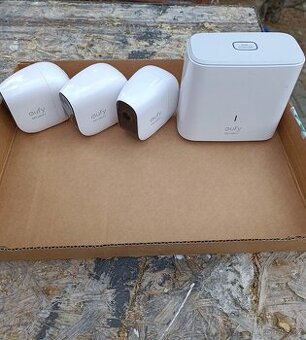 Bezdrátový kamerový systém EUFY T8002 3-Cam Kit+centrála