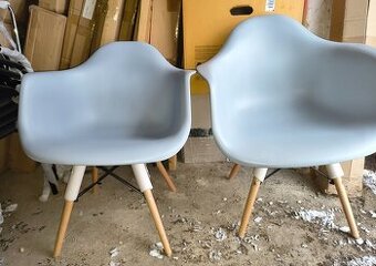 Designové plastové židle 2ks