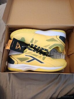 HUNDRED Pánské badmintonové boty HUNDRED Raze.nove 8