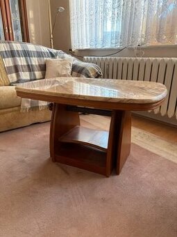 Konferenční stolek s mramorovou deskou