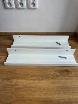 IKEA police  věšák na obrazy fotky