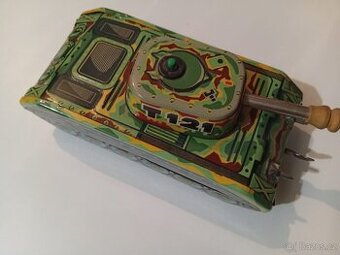 Plechový tank na klíče