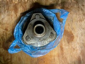 Unašeč satelitu - Zetor Crystal