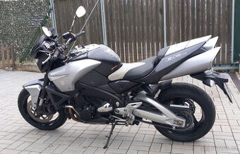 Prodám motocykl Suzuki GSX 1300 B-King