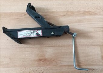 Hever - zvedák auta do 620 kg Bilstein