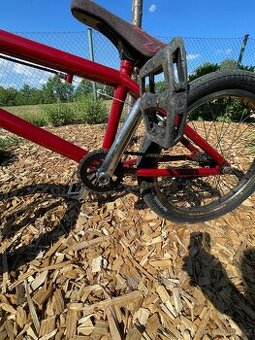 Prodám BMX cena 5000kc💶