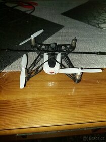 Dron Parrot MiniDrone Rolling Spider White