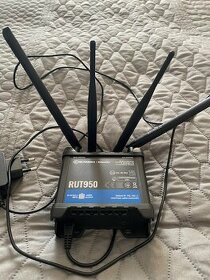 Wi- fi router RUT950