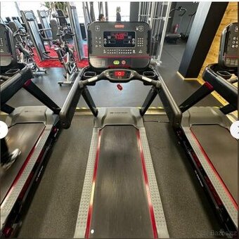 Nabídka posilovacích strojů z našeho fitness klubu