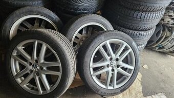 Sada ALU kol originál Volkswagen 5x112 s letní 225/45/17