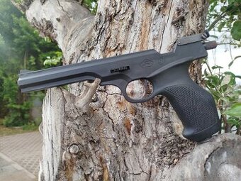 Vzduchová pistole LOV 21 made in Czechoslovakia