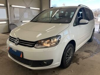 Prodám Volkswagen Touran 1,2 TSi 7 místný