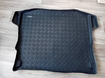 Gumová vana do kufru Megané 3 combi