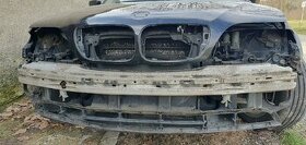 Přední výztuha BMW