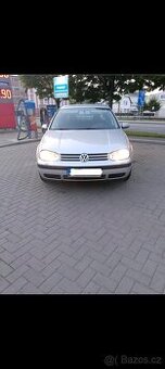 Prodám golf třídy 4 STK plátna rok výroby 2003 deně provozů