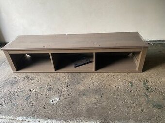 IKEA Hemnes police