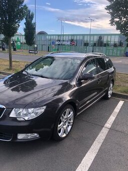 Superb 2 2010 rok
