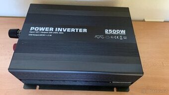 Měnič napětí 12V/230V 2500W modifikovaný