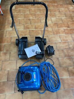 REZERVACE Automatický bazénový robot Smart Pool Scrubber 60