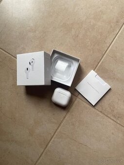 Airpods 4