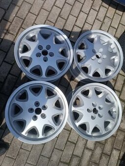 225. Raritní kola STARTECH 5x114,3