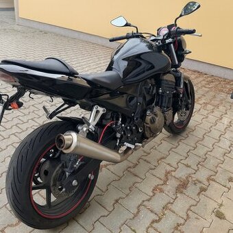 Kawasaki Z750