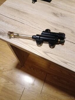 Zadní brzdová pumpa na pitbike