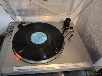 Prodám pěkný gramofon-GRUNDIG PS-2500