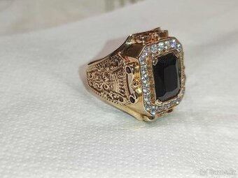 «Zlatý pánský prsten».