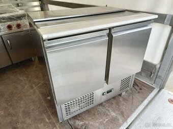 Prodám chlazený stůl saladeta