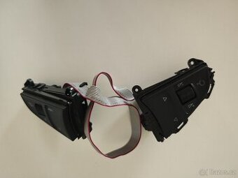 Multifunkční tlačítka na volant O3